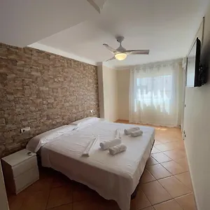 apartamento-en-edificio-albaida-garaje-y-piscina.es-andalucia.com/